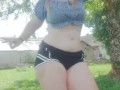 [mini vidéo) Danse du ventre par une bbw sur une musique pagan