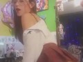 Colegiala caliente quiere tu verga