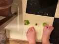 What’s popping 3 barefoot 