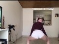 Big ass white girl can twerk!