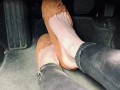 How to drive with ballet flats