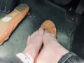 How to drive with ballet flats