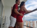 Kathalina777 hace un delicioso anal en el balcon de au casa y termina con la leche en su boca