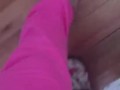 @tici_feet IG tici feet tici_feet walking, black toenails