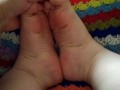 Gioco con le piante dei miei piedi, simulazione footjob, gioco con la saliva e ti tratto da schiavo!