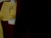 Pequeña chica anal follada en estilo perrito y abre su culo