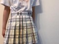 精液で変色したスカートを着せて手コキしてもらった cum onto semen stain skirt