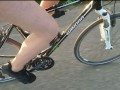 Sexy in Feinstrumpfhose auf der Radtour 2020