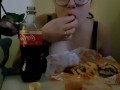 burger mukbang