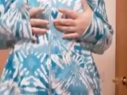 Tantalizing tease by thicc white girl 