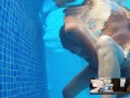 Follada en la piscina con vecinos