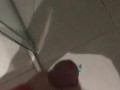 Gozada na escova de dentes da empregada safada