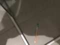 Gozada na escova de dentes da empregada safada