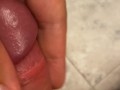 Молодой парень дрочит свой большой и толстый член. Залил спермой весь пол