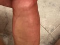 Молодой парень дрочит свой большой и толстый член. Залил спермой весь пол
