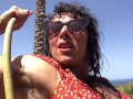 muscle car washing with horny ass