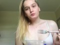 world’s biggest narcissistic eats CAESER SALAD