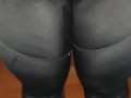 Cumshot on my girlfriend's Leggins but the most goes to the floor