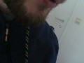 Lusttropfen vom eigenen Schwanz - Precum abgeleckt, probiert und brav geschluckt :-P