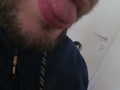 Lusttropfen vom eigenen Schwanz - Precum abgeleckt, probiert und brav geschluckt :-P