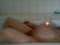 pregman in the bathtub with contractions