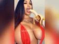 Missdaisyp banana eating 