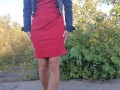 Annalbelle pee in park