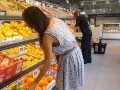 NO PANTIES in City PUBLIC park # Butt Plug flashing at Supermarket