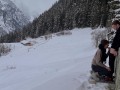 pour faire l'amour DANS LA NEIGE pendant une RANDONNÉE, plein air forêt et chant des oiseaux