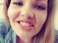 Giantess teasy talk showing strong teeth and tongue