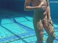 Jessica Lincoln gets horny and naked in the pool