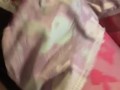 Sperme dans sa culotte pleine de mouille