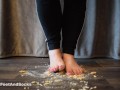 Crushing crackers with my lovely bare feet, crush food. ASMR