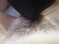 ЛИЖЕТ МОЮ ВОЛОСАТУЮ КИСКУ КРУПНЫМ ПЛАНОМ, РАЗДВИНУЛА НОГИ И ДАЛА ПОЛИЗАТЬ ВОЛОСАТУЮ ПИЗДУ