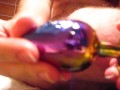 j'enfonce mon plug anal L multicolor dans mon petit anus
