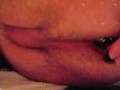 j'enfonce mon plug anal L multicolor dans mon petit anus
