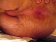 j'enfonce mon plug anal L multicolor dans mon petit anus