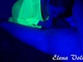 Deliciosa mamada y paja NEON