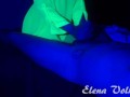 Deliciosa mamada y paja NEON