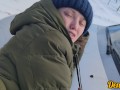 зимний секс на машине с голубоглазой красоткой в куртке , любит делать минет сперма на лице и одежде