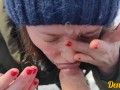 зимний секс на машине с голубоглазой красоткой в куртке , любит делать минет сперма на лице и одежде