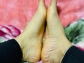 ‎أنا باغية استمني زبك بأقدامي - want to rub my feet on your beautiful dick ❤️