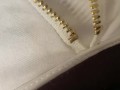 Elle ouvre mon caleçon pour avoir du sperme dans sa culotte