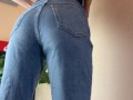 I’m taking off my jeans and twerking my butt