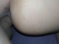 Me vengo adentro de ella y la sigo cogiendo 