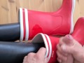 Cum on red rubberboots