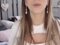 Littleangel84 - La Reine de l'autoroute is back! Creampie dans les toilettes + ejac voiture - S03E04