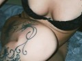 Baisé comme une chienne devant la vitre mes voisins et passants adores - Couple Réel Amateur MretMme
