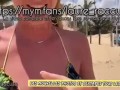 Je vide les couilles d’un mec sur une plage publique !