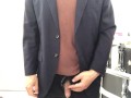 【4K 必見】ジャケット姿で出先の多目的トイレでおしっこ！